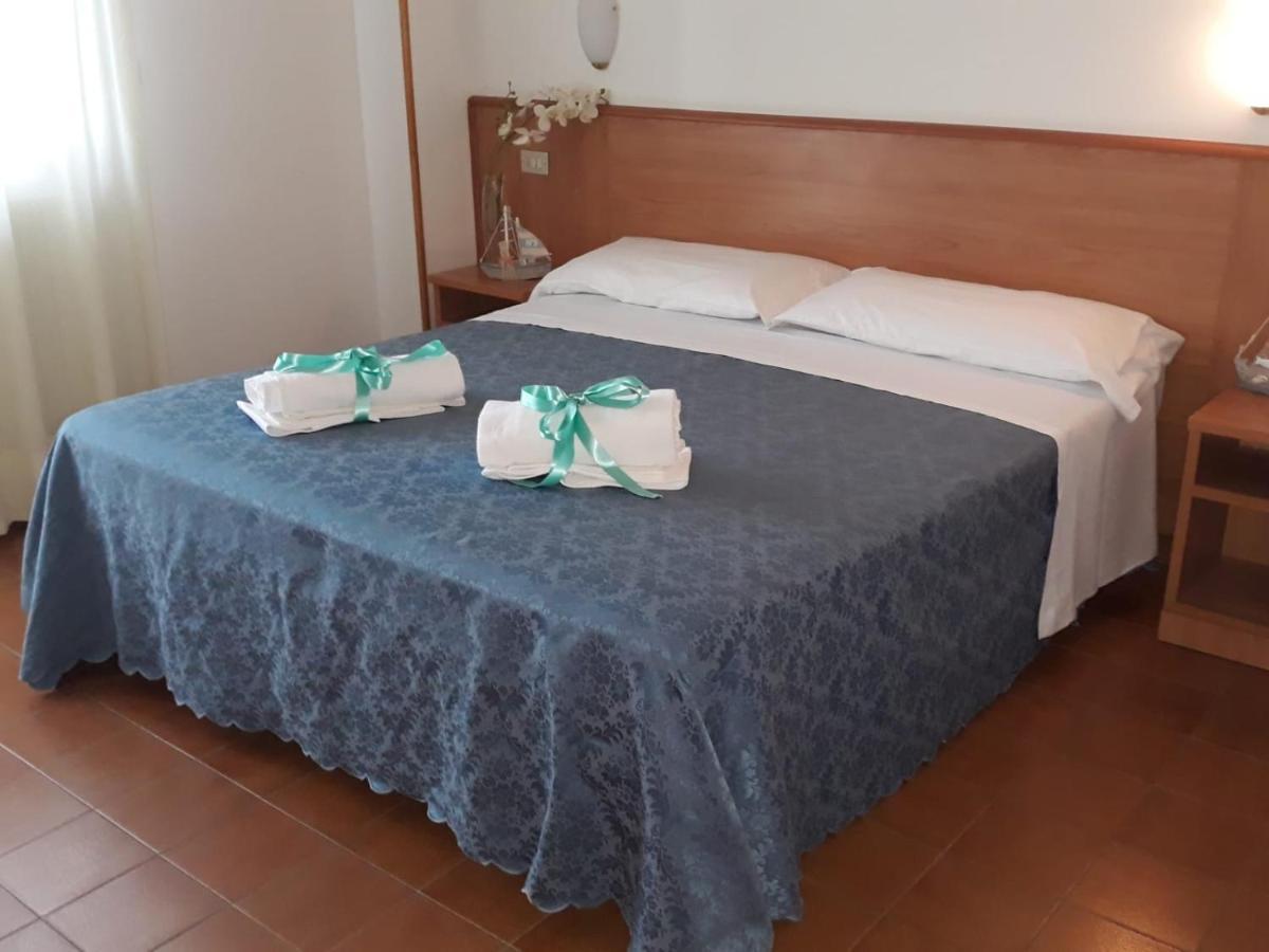 Hotel Leuco' マルティンシクーロ エクステリア 写真