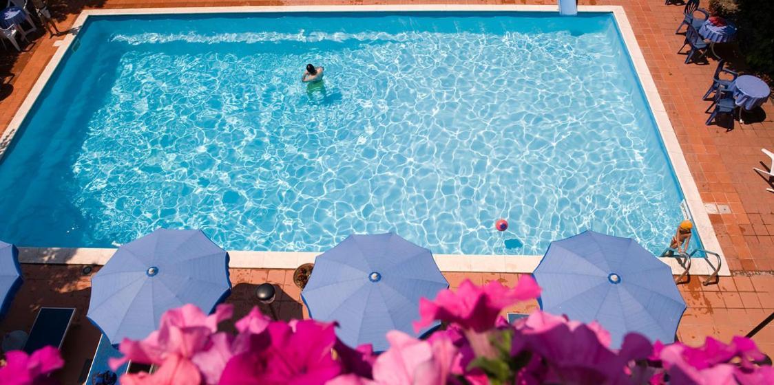 Hotel Leuco' マルティンシクーロ エクステリア 写真